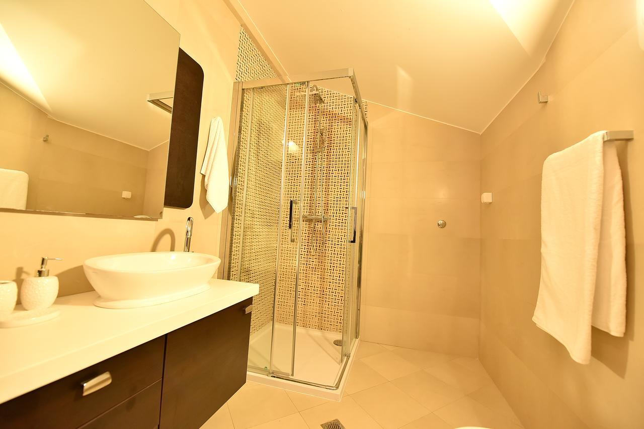 Maniva Penthouse By The Sea Apartment Kotor Exterior foto