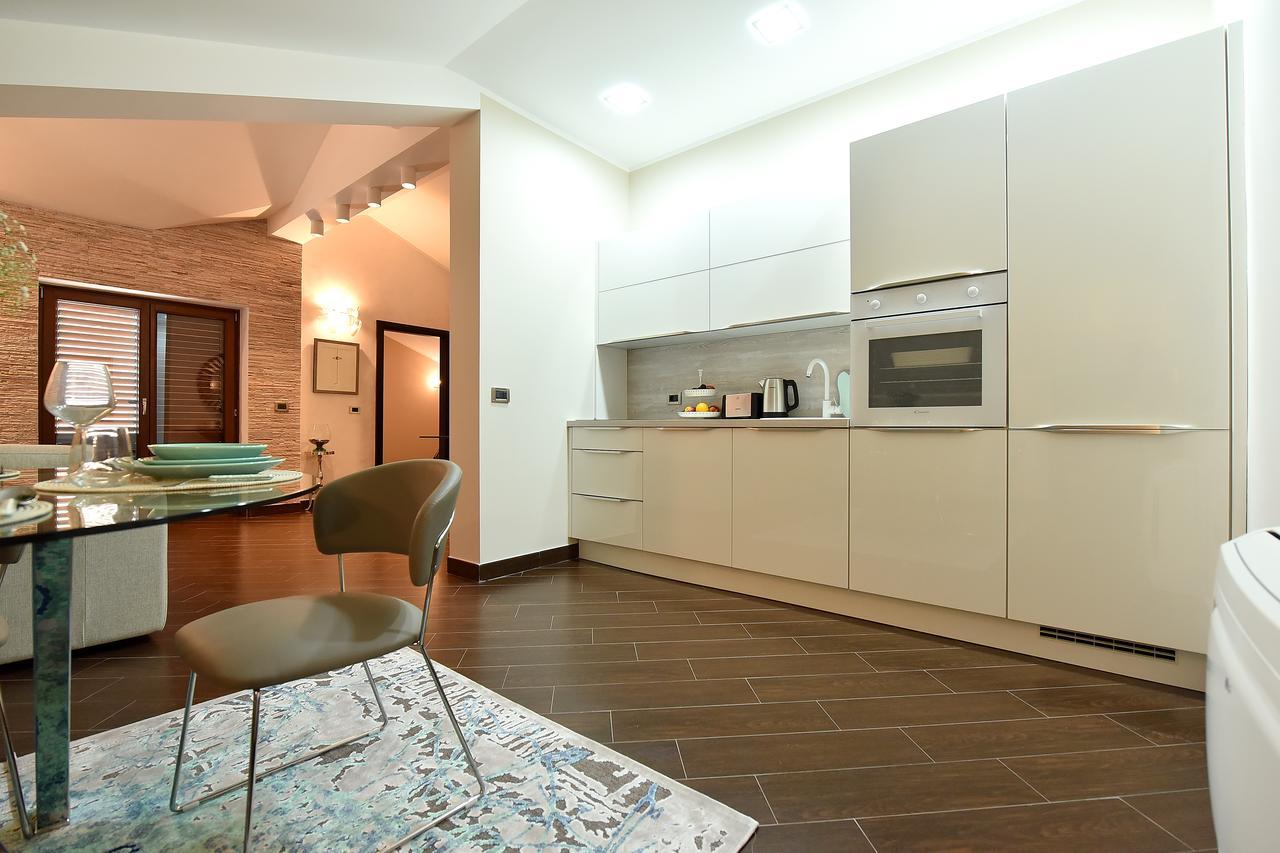 Maniva Penthouse By The Sea Apartment Kotor Exterior foto