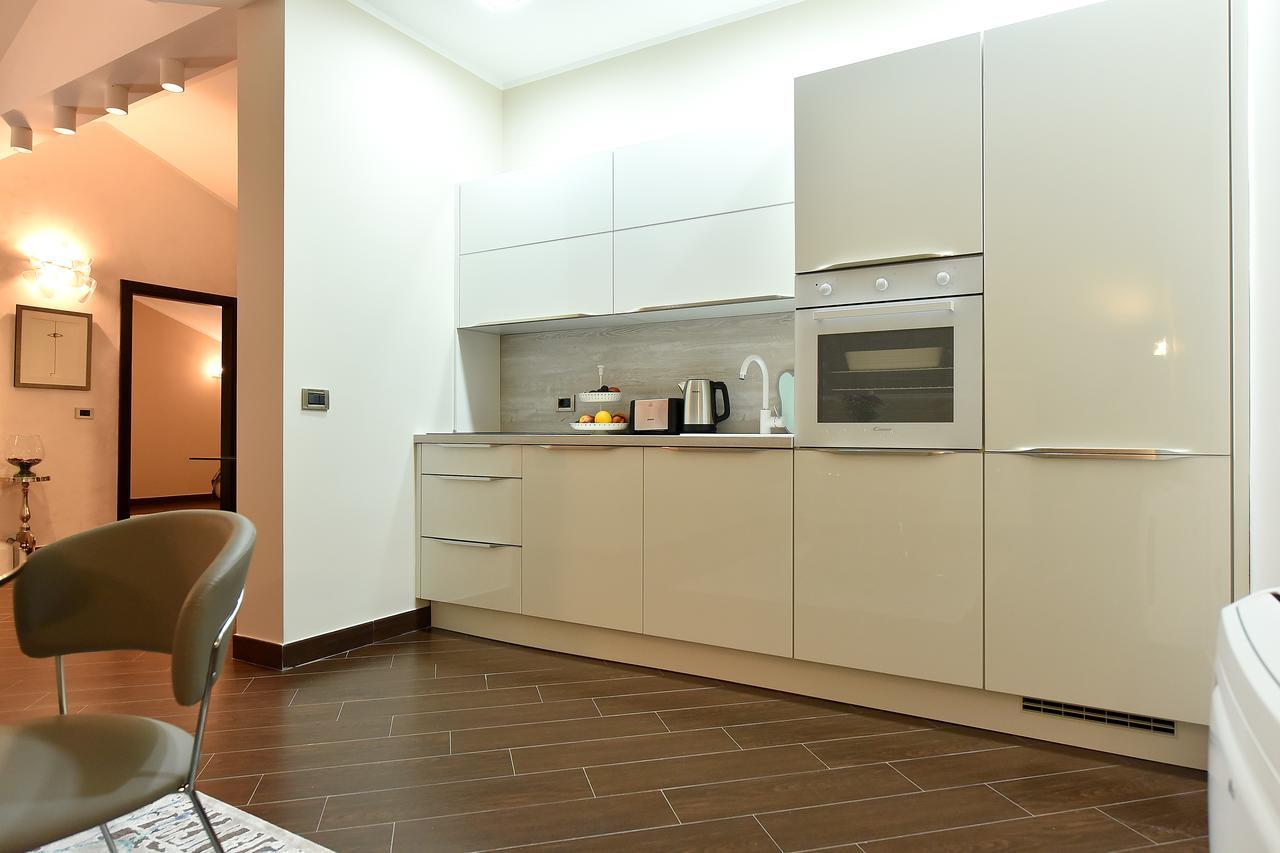 Maniva Penthouse By The Sea Apartment Kotor Exterior foto