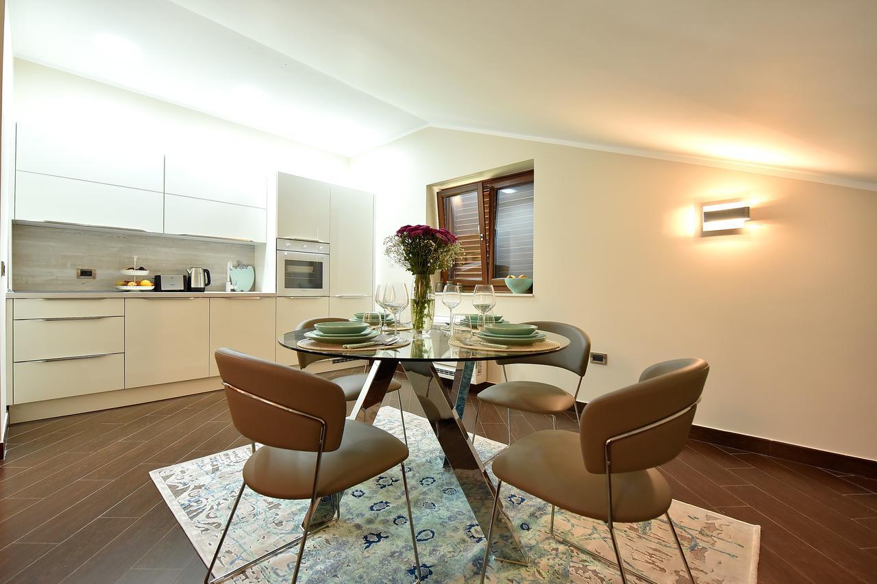 Maniva Penthouse By The Sea Apartment Kotor Exterior foto